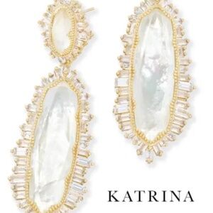 ISO Kendra Scott Katrina Earrings